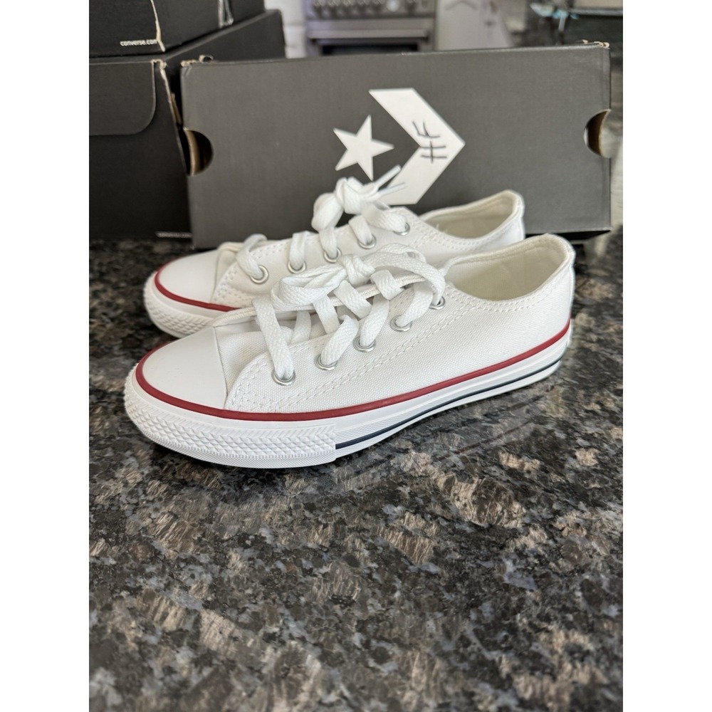 Converse Chuck Taylor All Star Sneaker Size 12k Kids Shoes White low top lace - Picture 1 of 5